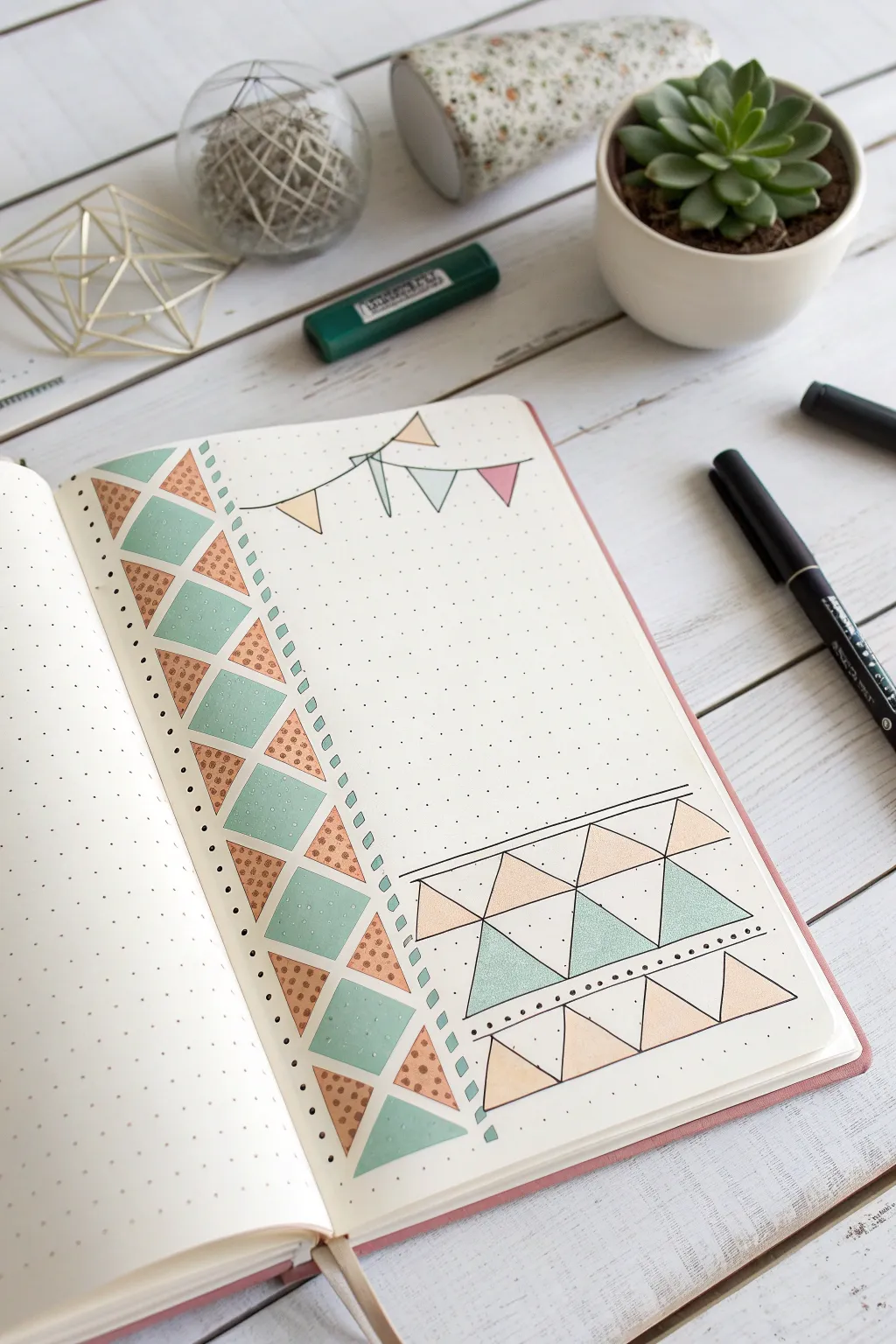 Elevate your bullet journal with chic geometric patterns for a modern, structured elegance. #BulletJournalInspiration #ScandiBohoStyle