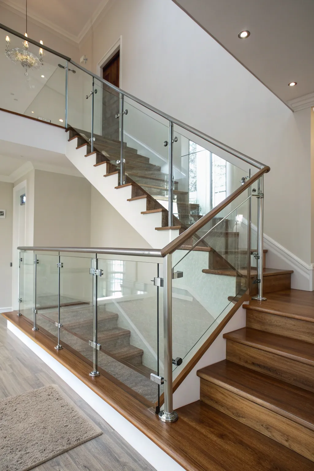 Elevate your space with minimalist acrylic railings that blend style and simplicity.