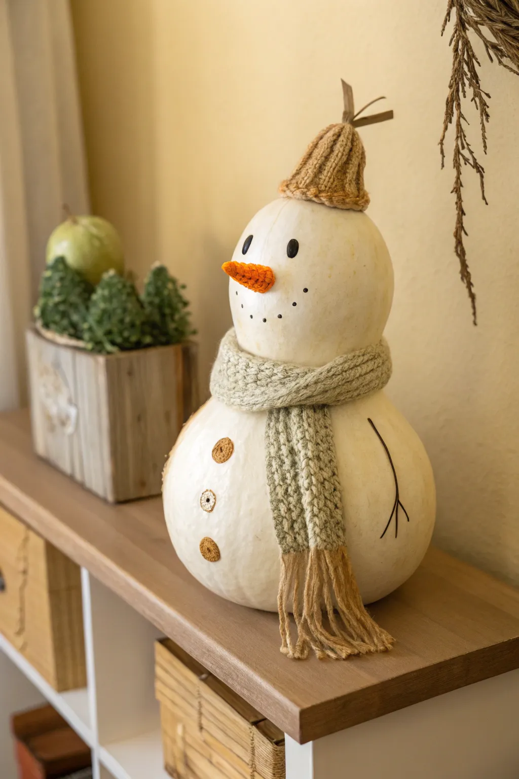 Celebrate the holidays with the enchanting simplicity of handcrafted gourd snowmen. Perfect for adding a touch of whimsy to your minimalist decor!