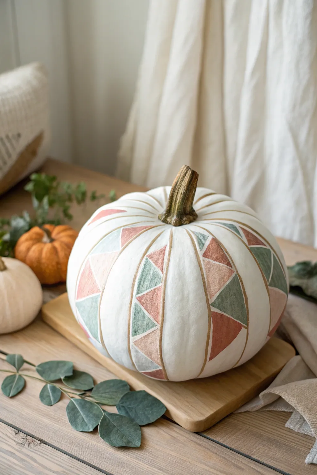 Elevate your autumn decor with minimalist geometric charm. 🎃✨